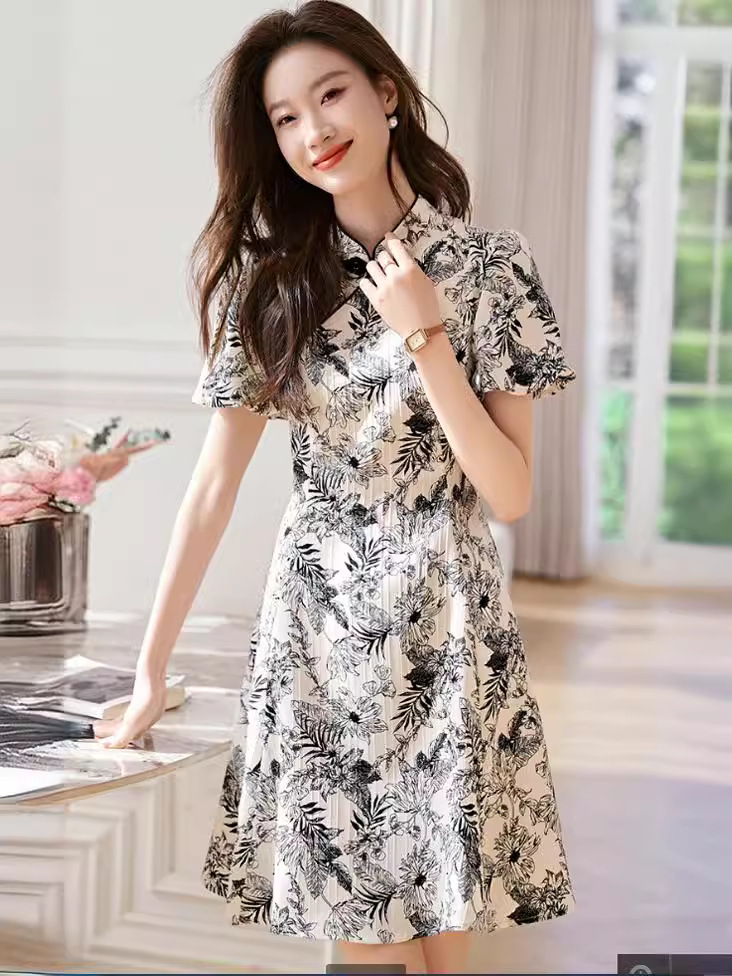 X107Dress women's summer 2025 new style belly-covering slimming slightly fat casual straight skirt