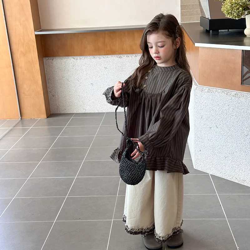 Girls Shirt 2025 Autumn and Winter New Childrens Clothing Girls Baby Fashionable Flounce Stripe Shirt Casual Simple All Match C251007