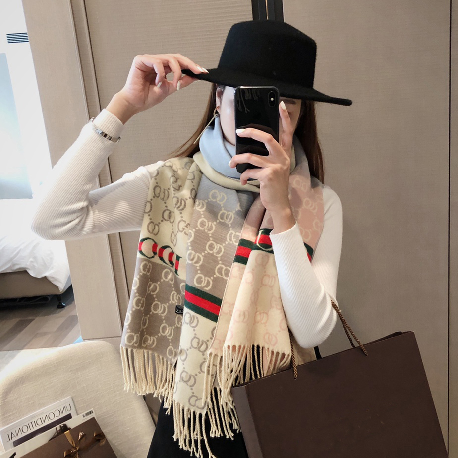Scarf designer scarf for women Shawl Knitting Warm Fashion flowerColor-Blocked matching Pure Color Temperament Travel Gift long pashmina tassel echarpe luxe