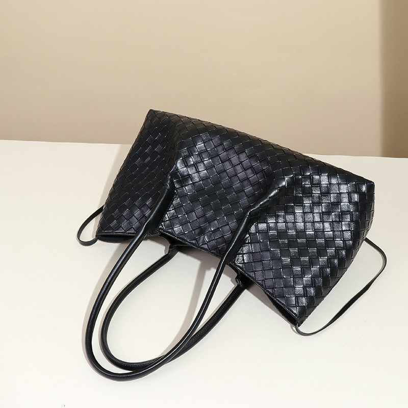 B's Summer New Handwoven Women's Light Luxury Simple Commuter High-end Basket Bag, Large Capacity Tote Bag