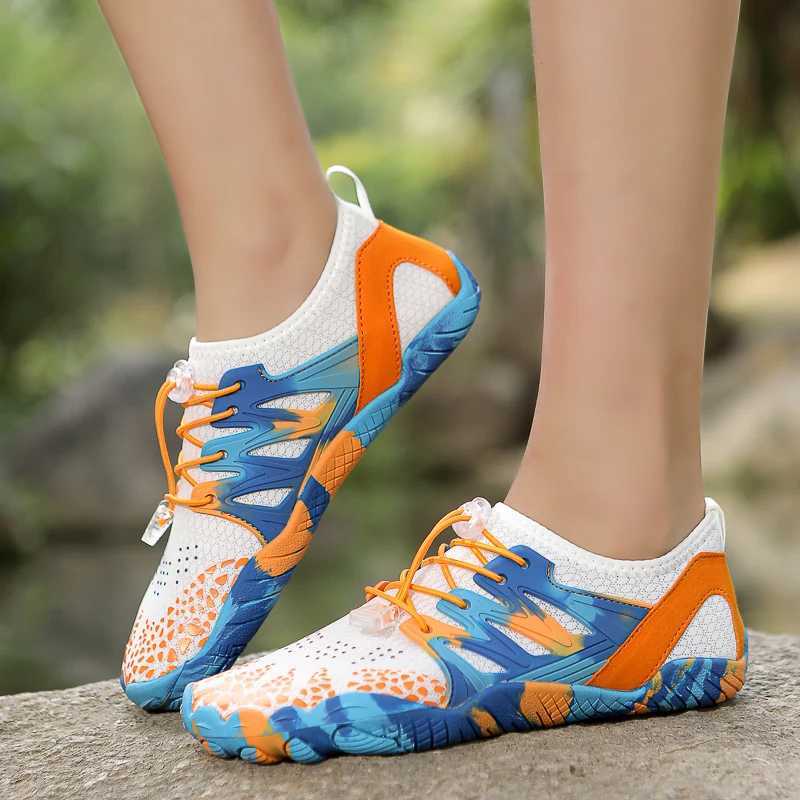 New Barefoot Beach Water Shoes Aqua Shoes Adults Gym Outdoor Training Footwear Unisex QuickDrying Breathable Sneakers Size3546 J251007