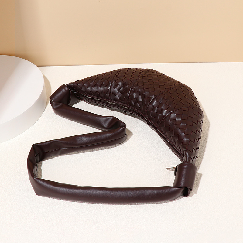 Fashion New Women's Croissant Woven Soft Leather Dumpling Single Shoulder Baguette Underarm Bag