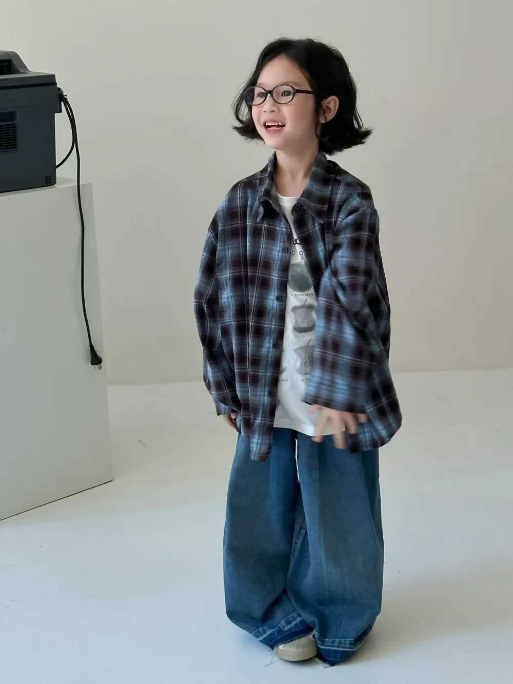 Childrens Shirt 2024 Autumn Boys and Girls Korean Version Velvet Plaid Shirt Childrens Casual Versatile Loose Long Sleeve Top C251007