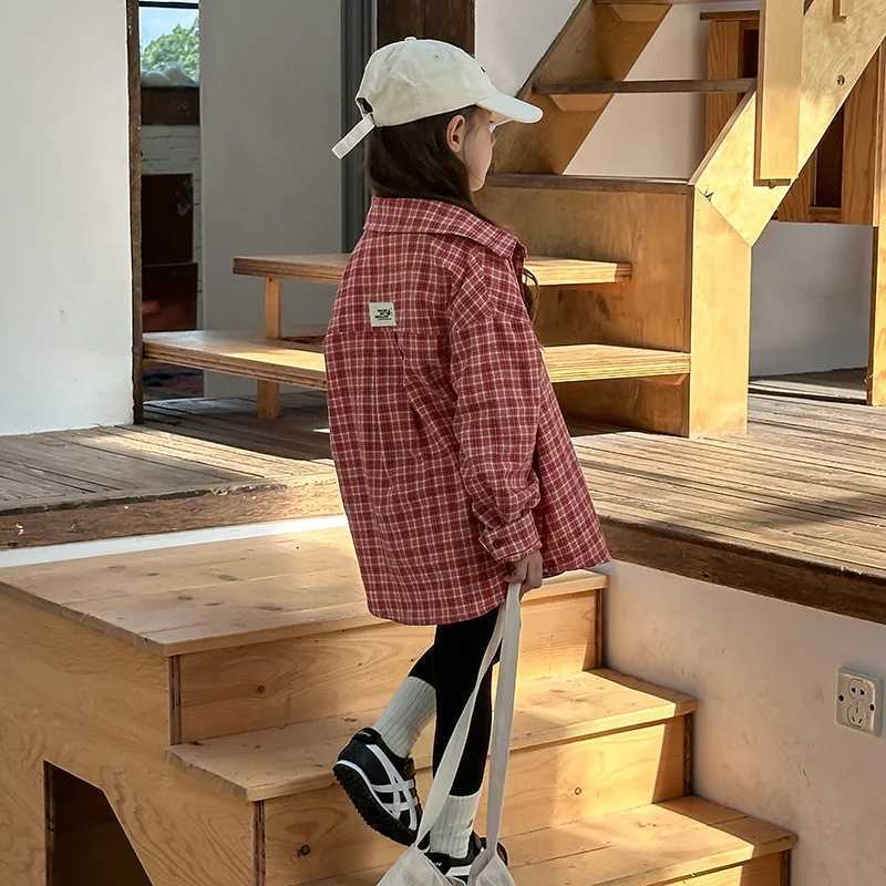 Childrens Clothing Childrens Versatile Lapel Shirt 2024 Autumn Outfit Girls Korean Style Casual Plaid Shirt Thin Jacket C251007