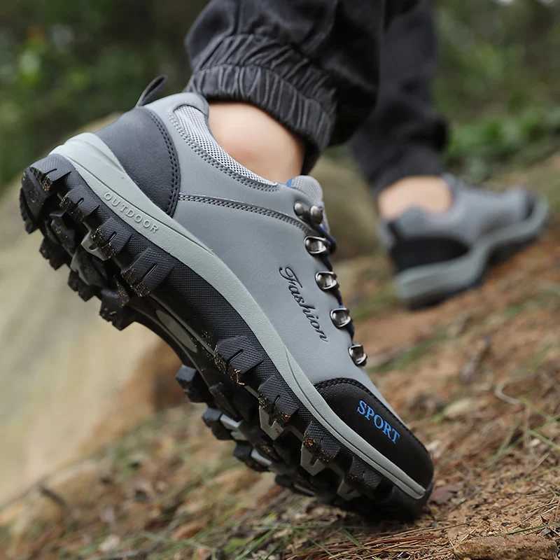 Men Hiking Shoes Outdoor Comfortable Antislip Shockabsorbing Laceup Men Shoes Lightweight Lowtop Casual Sports Shoes Men J251007