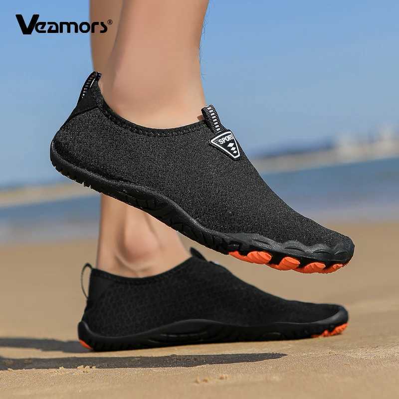 Barefoot Beach Aqua Shoes Mens Quick Dry Wading Sneakers Women Breathable Soft Water Sports Shoes for Surfing Swimming Fitness J251007