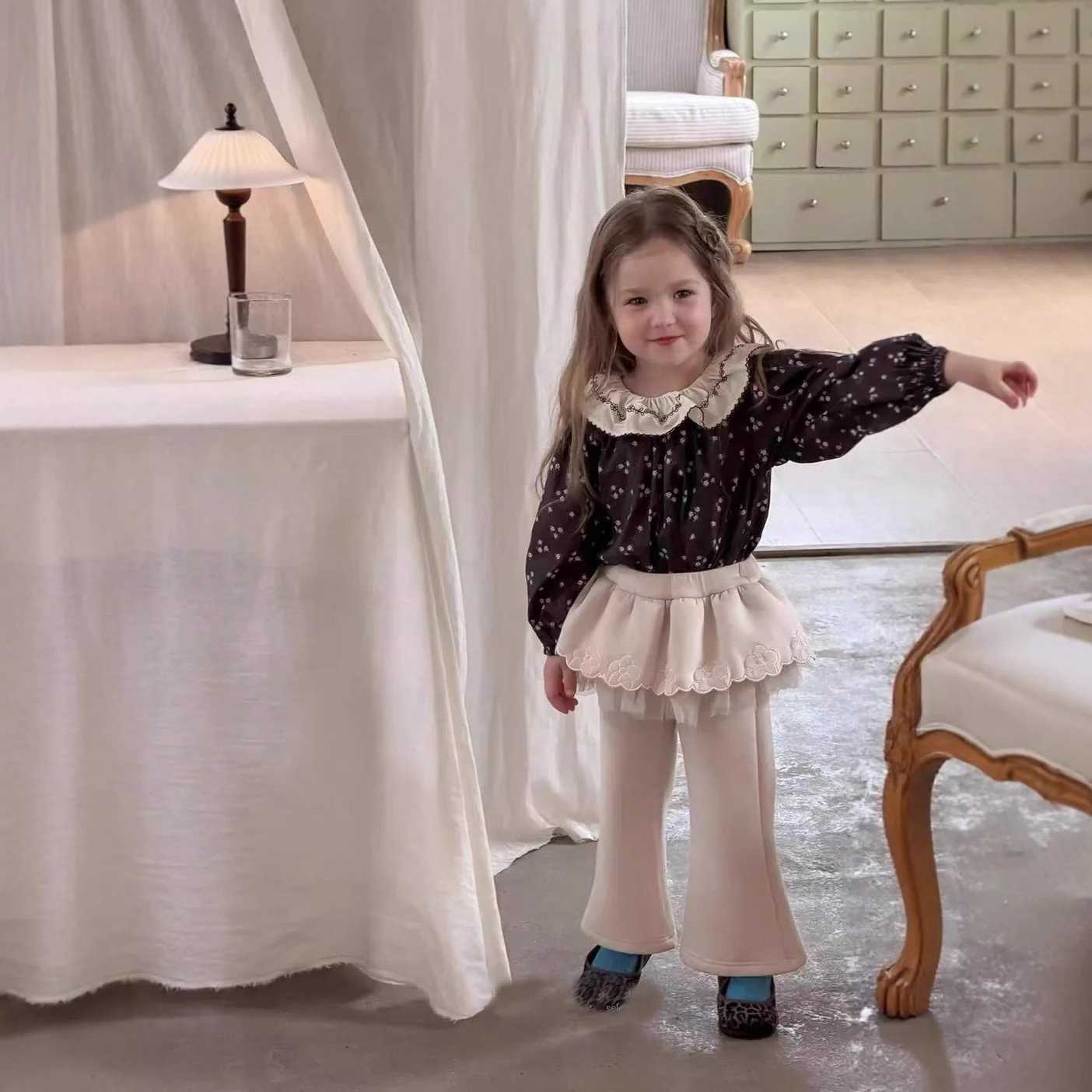 Korea Childrens Clothing Girls Doll Shirt Top Autumn 2025 New Childrens Lace Lotus Leaf Collar Shirt Baby Shirt C251007