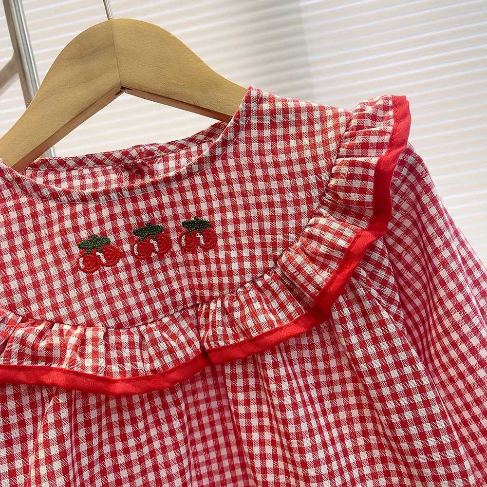 Cute Baby Girls Embroidery Shirts Spring Autumn Long Sleeve Kids Girl Plaid Blouse Tops Peter Pan Collar Floral Shirt Children C251007