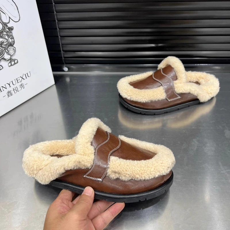 Winter Casual Fashion Womens Shoes Lamb Velvet Thicksoled Baotou Slippers Womens Flatsoled Warm Mules Zapatos De Mujer 250923