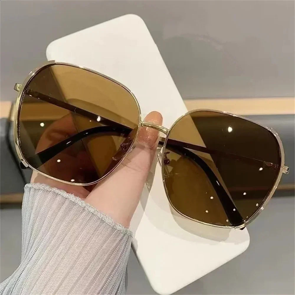 Women Oversized Polarized Sunglasses Fashion Gradient Shade Square Sunglasses UV400 Outdoor Sports Sunglasses Men Glasses 250929