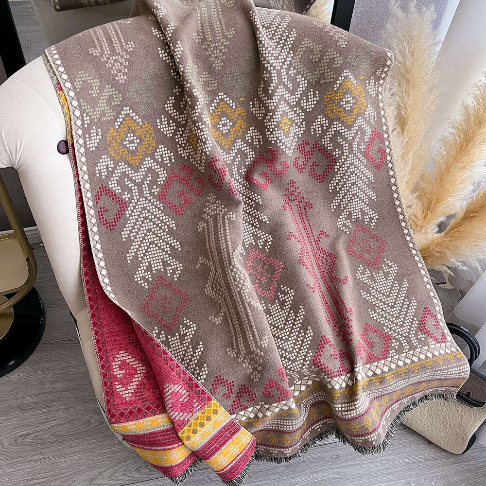 Scarf for Women Winter Imitation Cashmere Warm Embroidered Shawl Middle-aged Ethnic Style Cape Neck Warmer Unique Outerwear 43e