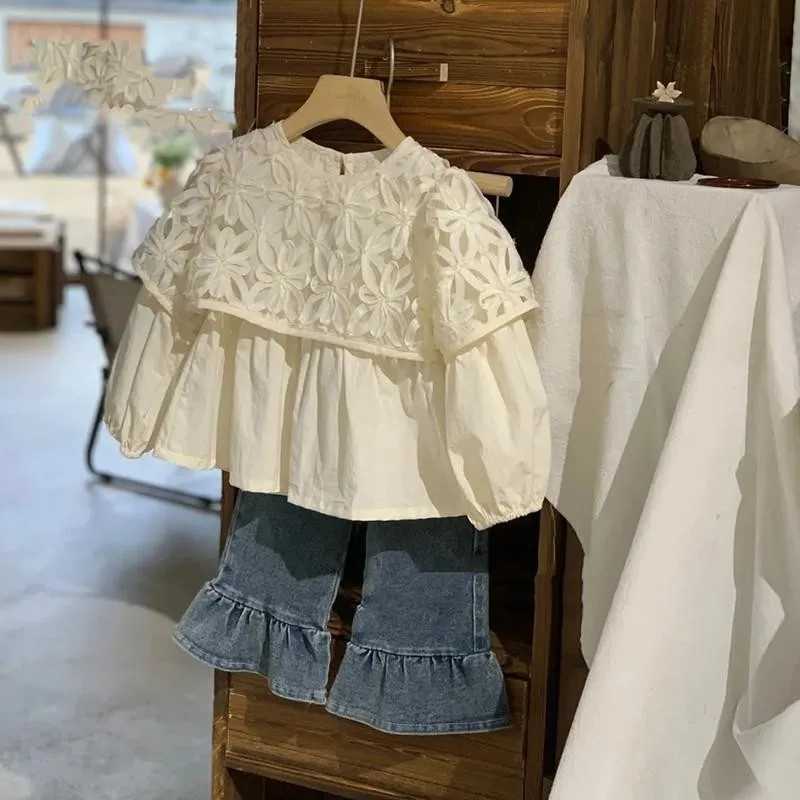 Baby girl white top autumn Western style childrens cotton doll shirt sweet long sleeved shirt C251007