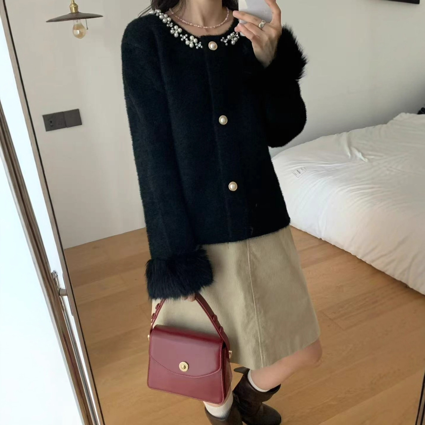 2025 coarse fur short coat imitation mink design velvet knitted designer jacket cardigan autumn and winter new social bead sweater women's luxury