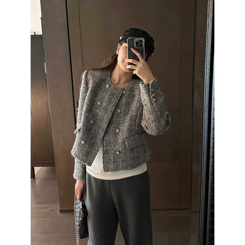 2025 autumn designer jacket new double breasted short jacket fashion elegant round neck jacket autumn coarse fur short jacket winter new luxury jacket