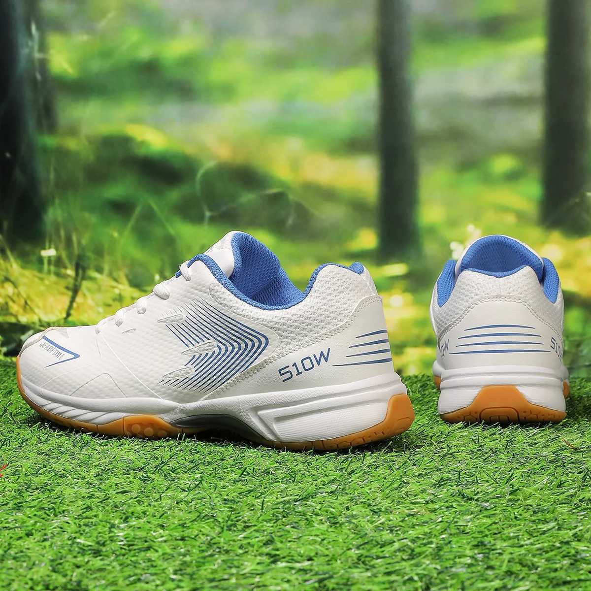 Badminton Shoes for All Seasons Breathable NonSlip WearResistant Professional Training Sports Shoes for Men and Women Handball Tennis Volleyball Shoes