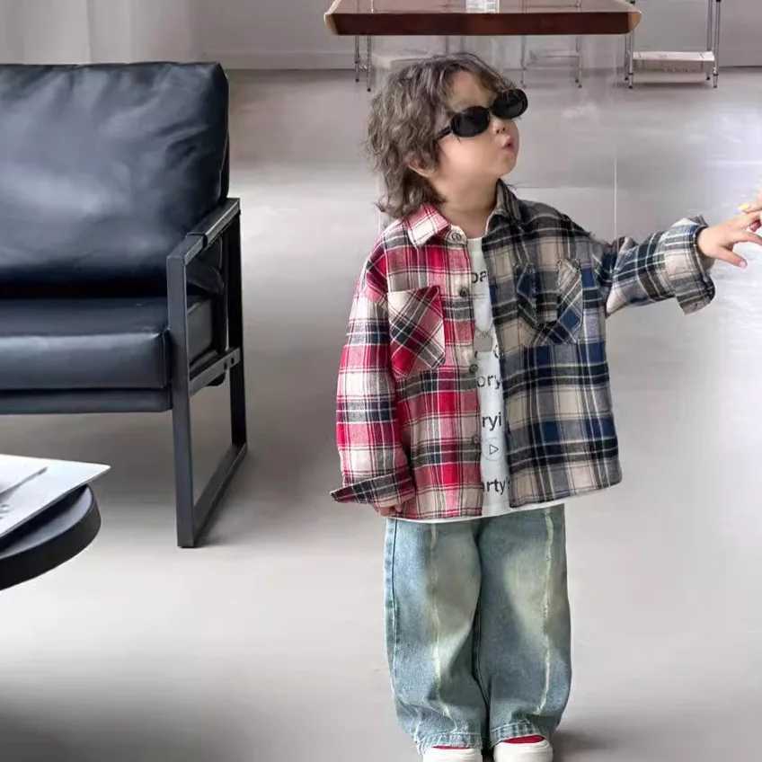 Boy Korean Childrens Clothing Soft 2025 Autumn New Collection Red Blue Color Blocked Checkered Shirt Pure Cotton Blouses C251007