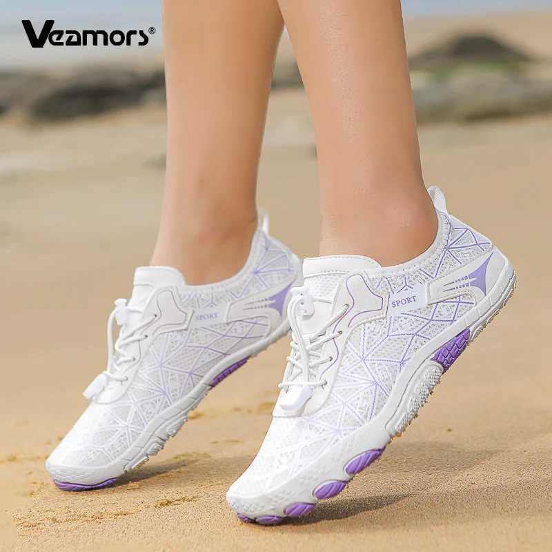 Light Beach Walking Aqua Shoes Men Quick Dry Wading Shoes Women Breathable Nonslip Water Sports Shoes Surfing Traveling Fishing J251007