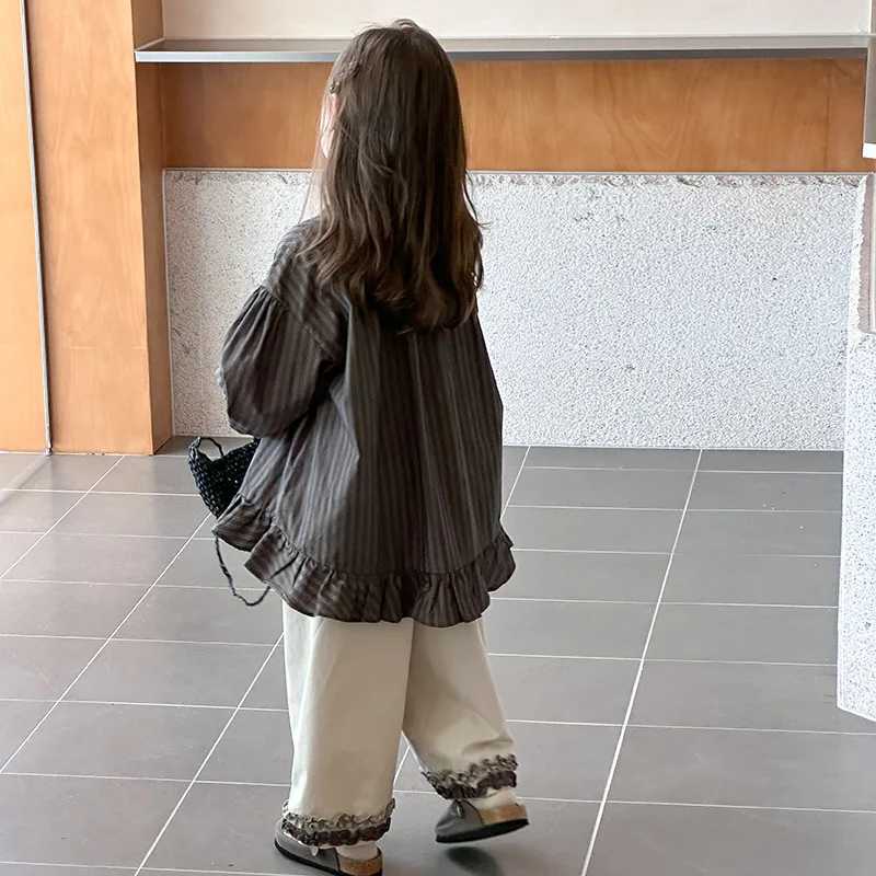 Girls Shirt 2025 Autumn and Winter New Childrens Clothing Girls Baby Fashionable Flounce Stripe Shirt Casual Simple All Match C251007