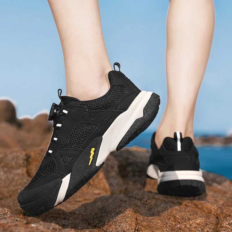 2025 New Men Lightweight Sneakers Nonslip Outdoor Sneakers Fashion Genuine Leather Shoes Comfy Casual Walking Driving Flats J251007