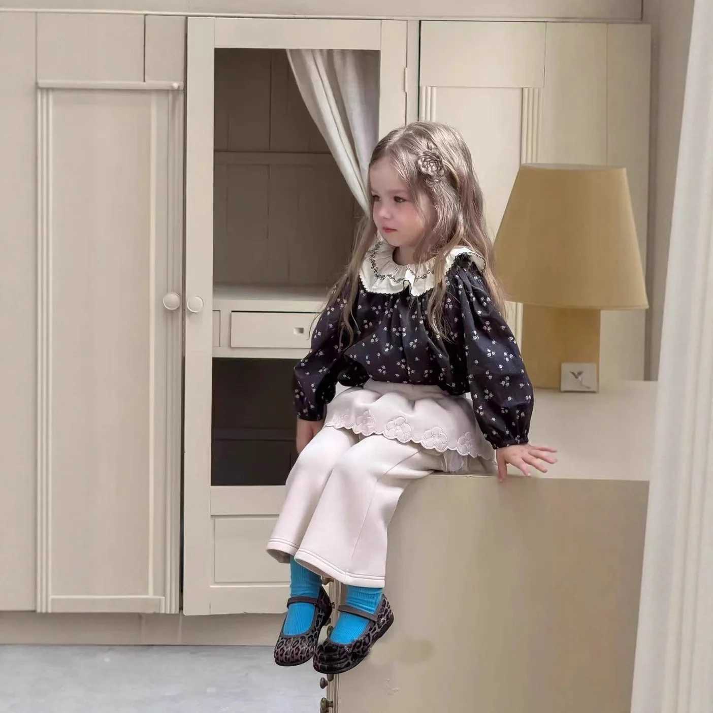 Korea Childrens Clothing Girls Doll Shirt Top Autumn 2025 New Childrens Lace Lotus Leaf Collar Shirt Baby Shirt C251007