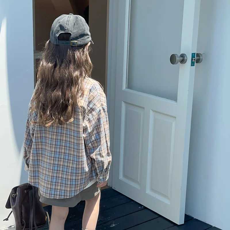 Girls Korean Casual Loose Plaid Shirt Autumn Children Thin Coat Polished Plaid Shirt Basics Simple Classic Casual Shirt C251007