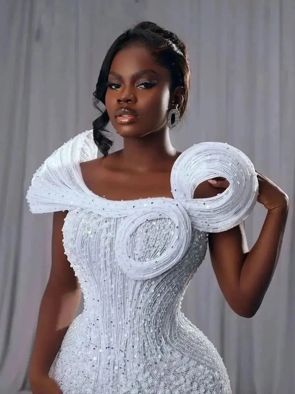 Designer Mermaid Wedding Dress Off Shoulder Sleeveless Bridal Gowns Sequins Backless Sweep Train Dresses Custom Made vestidos de novia