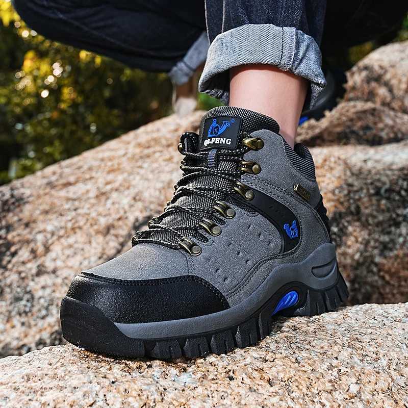 2025 Plus Size Couples Outdoor Mountain Desert Climbing shoes Men Women Ankle Hiking Boots Fashion Classic Trekking Footwear J251007