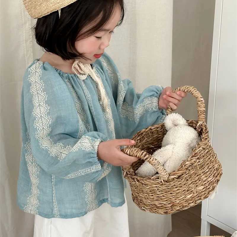 2024 Spring New Products Girls Embroidered Solid Color Shirt Korean Version Childrens Foreign Style Fresh Crew Neck Top C251007