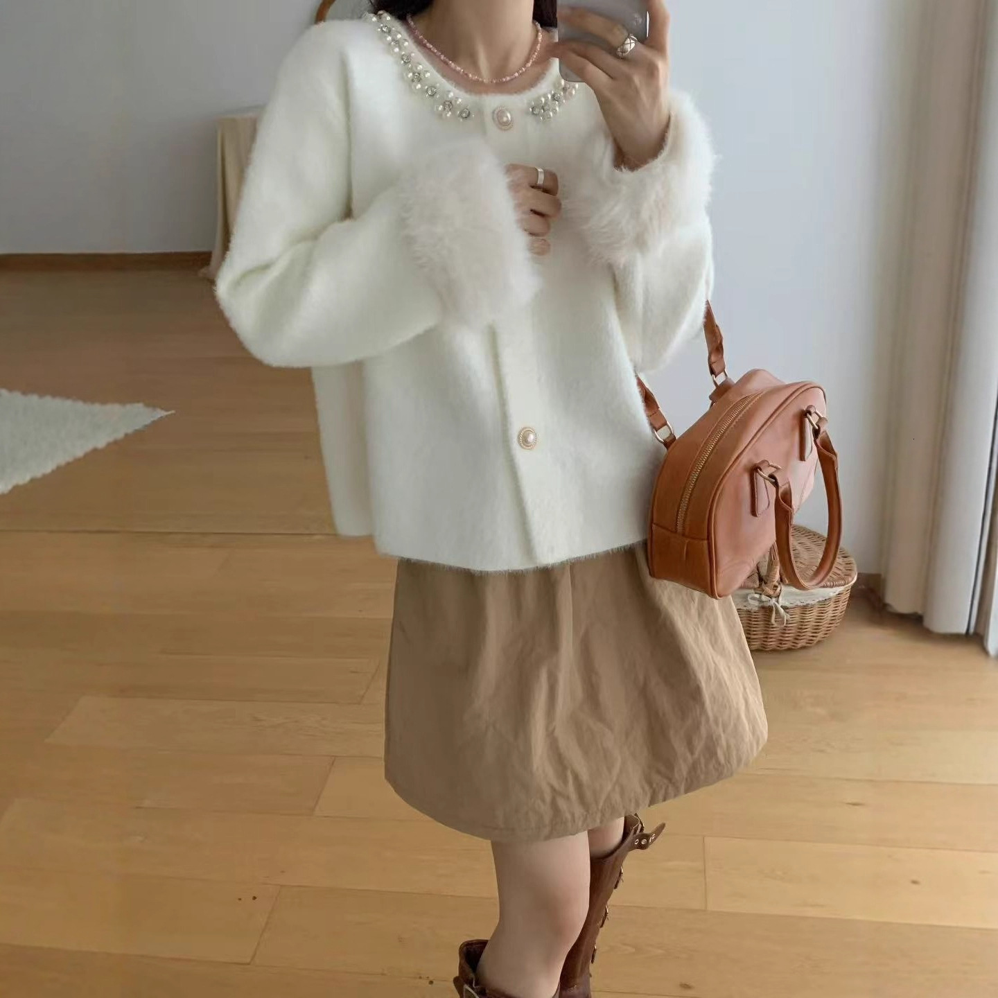 2025 coarse fur short coat imitation mink design velvet knitted designer jacket cardigan autumn and winter new social bead sweater women's luxury