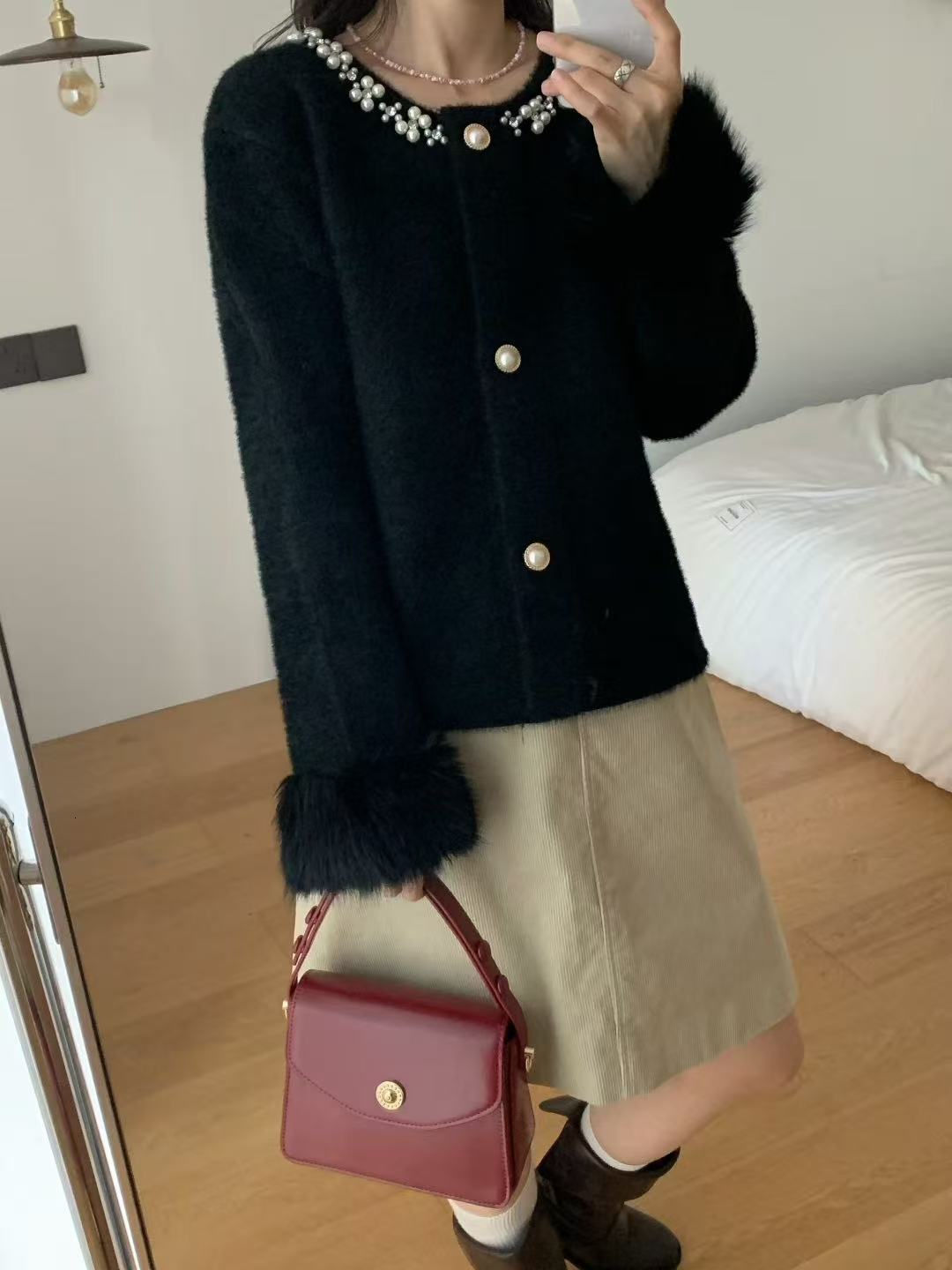 2025 coarse fur short coat imitation mink design velvet knitted designer jacket cardigan autumn and winter new social bead sweater women's luxury