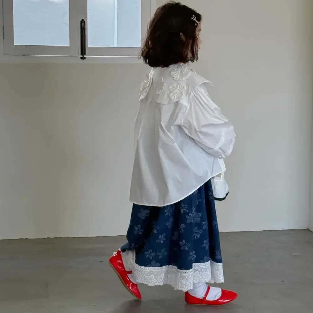 Childrens Shirt 2025 Spring New Girls Korean Fashion Solid Color Collar Flower Casual Loose Shirt Girls Clothes C251007