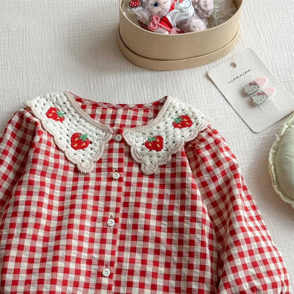 Girls Plaid Shirt Spring and Autumn New Girls Baby Doll Shirt Early Autumn Cotton Longsleeved Shirt C251007