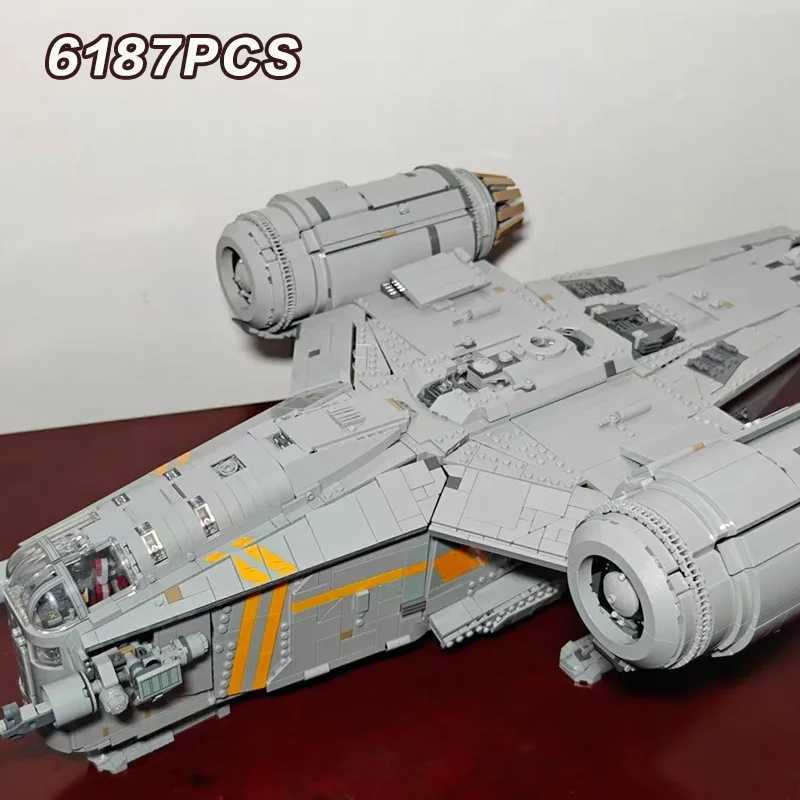 6187Pcs The Razor Crest Building Blocks Model Compatible 75331 Spacecraft Bricks Toys for Boys Birthday Gifts decoration Z251007