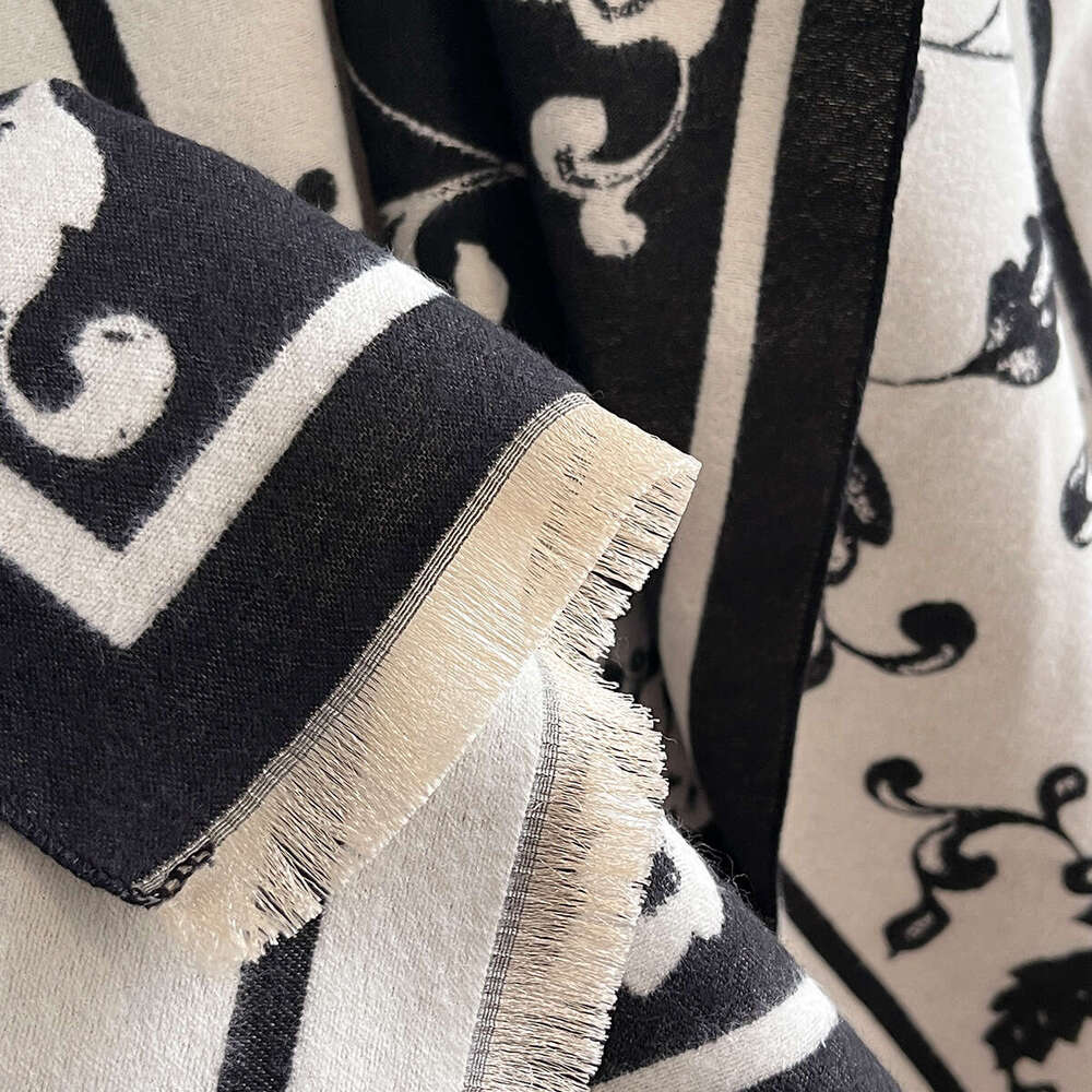 2025 Korean Version Iris Jacquard Mid-Length Thickened Double-Sided Imitation Cashmere Autumn Winter Decorative Shawl Warm and Cold-Resistant for Wome