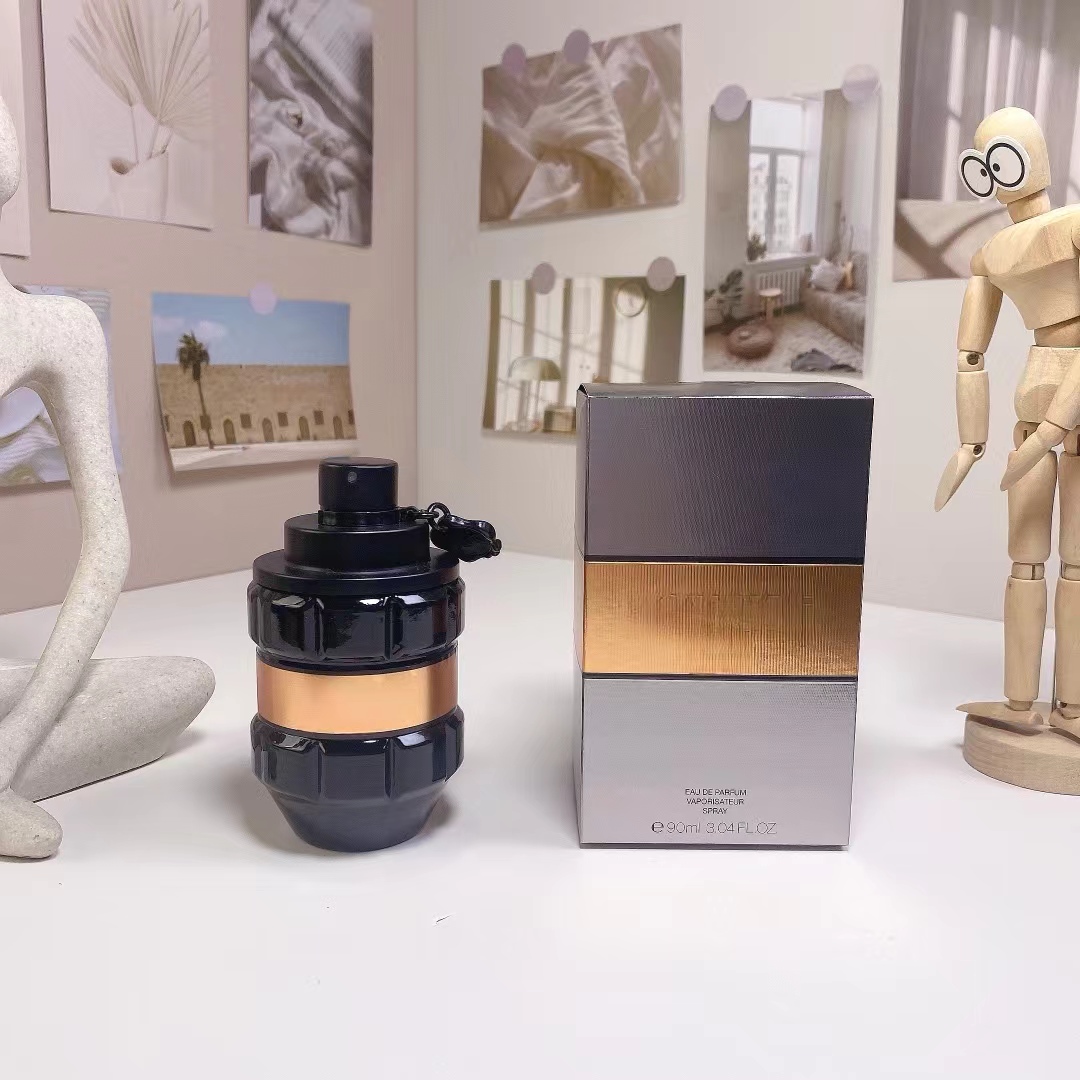 Unisexe 100 ml de concepteur de concept Parfum Spray Bonne odeur Cologne Disponibilité rapide de haute qualité Nouveau Eau de Toilette D4 D4