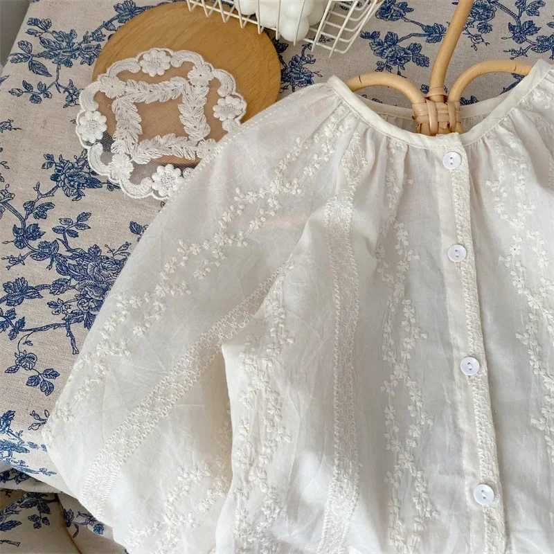 4138 2024 Baby Girls Blouses White Color Autumn Baby Clothes Top Blouses Kids Shirts C251007