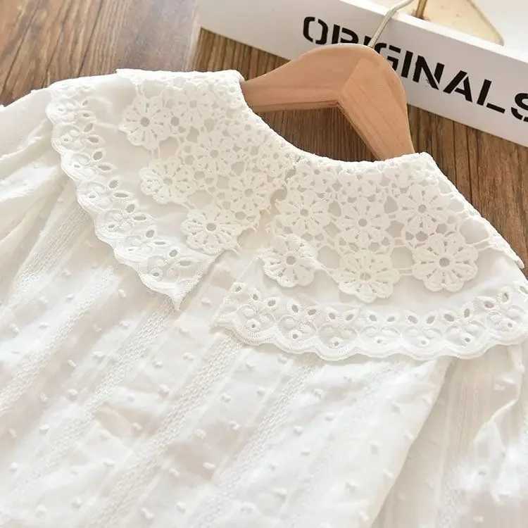 Blouses Girl Undershirt Shirt Baby Lace Korean Shirt Fashion Children Cotton Tops 2024 Turn Down Collar Button Sweet C251007