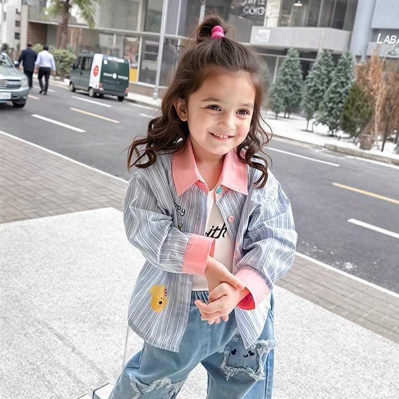 Girls autumn striped cartoon shirt baby fashionable top childrens shirt new thin coat trendy striped contrasting shirt 29 year C251007