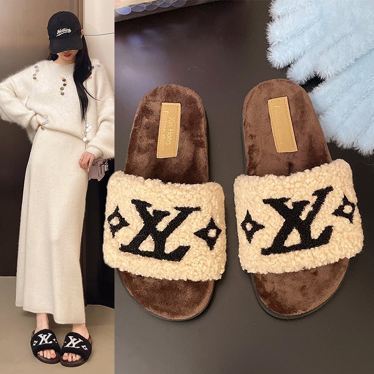 New hot free shipping designer slippers for womens flat slippers black beige khaki New fashionable and versatile winter outdoor cotton mop