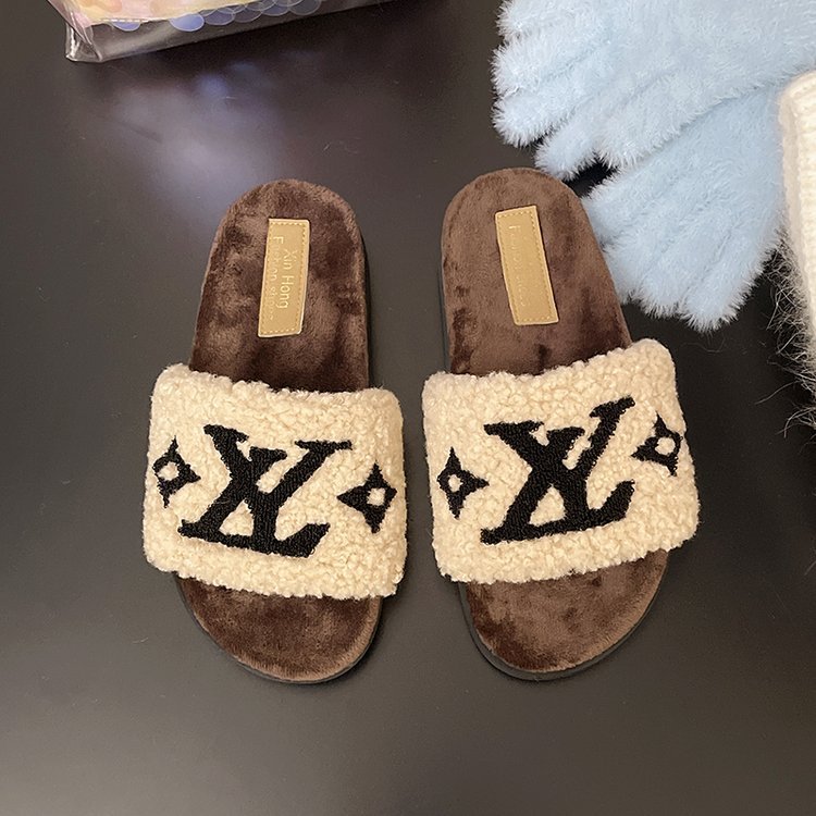 New hot free shipping designer slippers for womens flat slippers black beige khaki New fashionable and versatile winter outdoor cotton mop