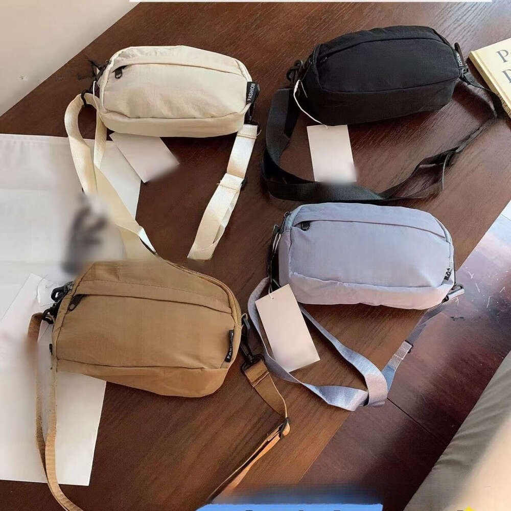 New Casual Small Chest Shoulder Bag B5