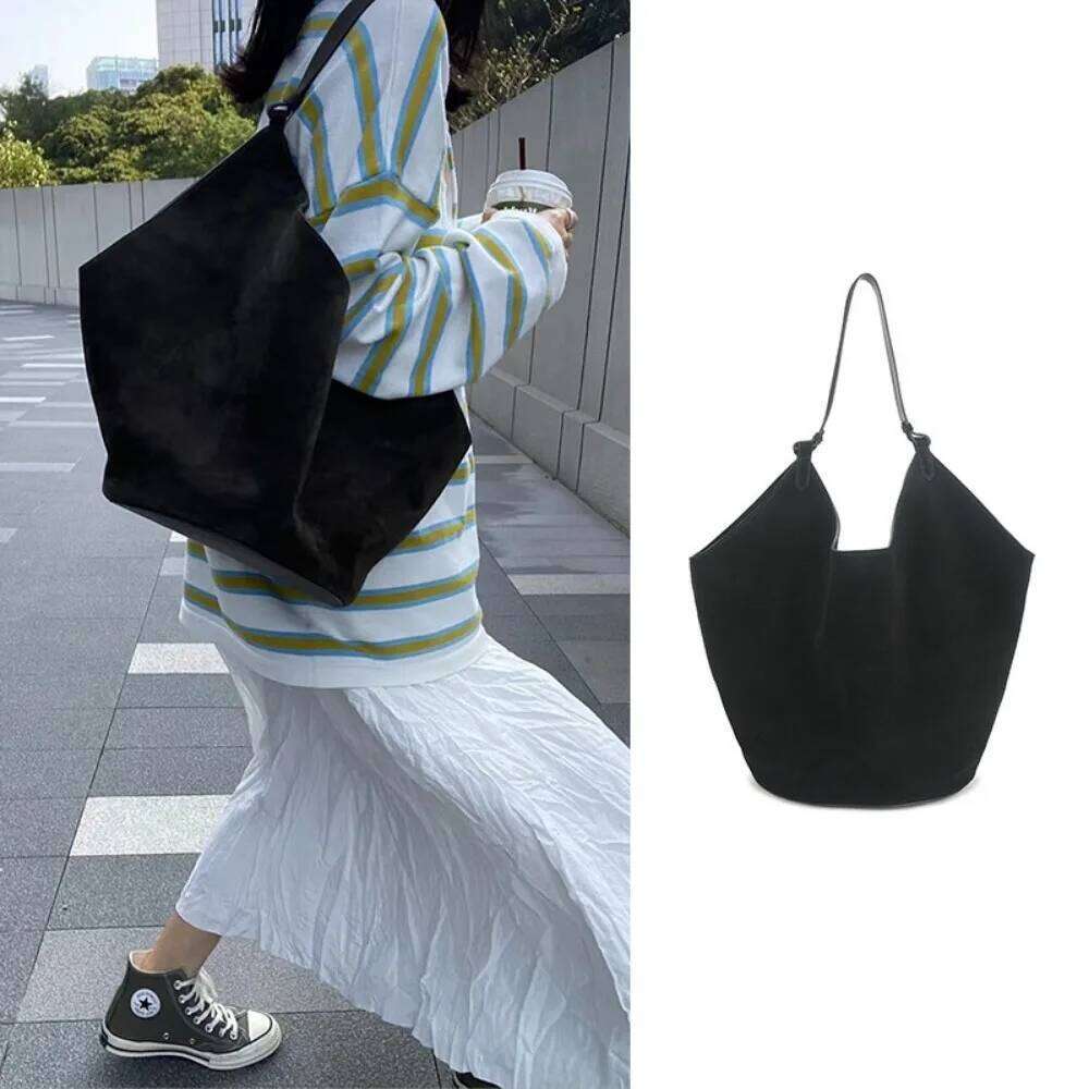 Best Seller Suede Bucket Light Simple Underarm Shoulder Commuting Fashion Versatile Handbag Tote Bag Women