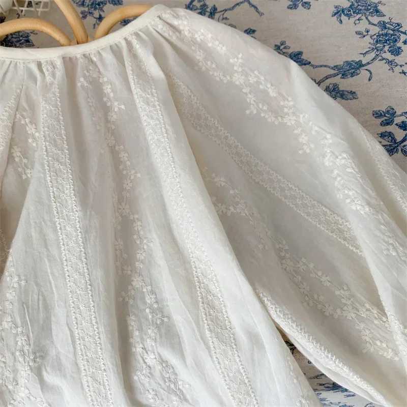 4138 2024 Baby Girls Blouses White Color Autumn Baby Clothes Top Blouses Kids Shirts C251007