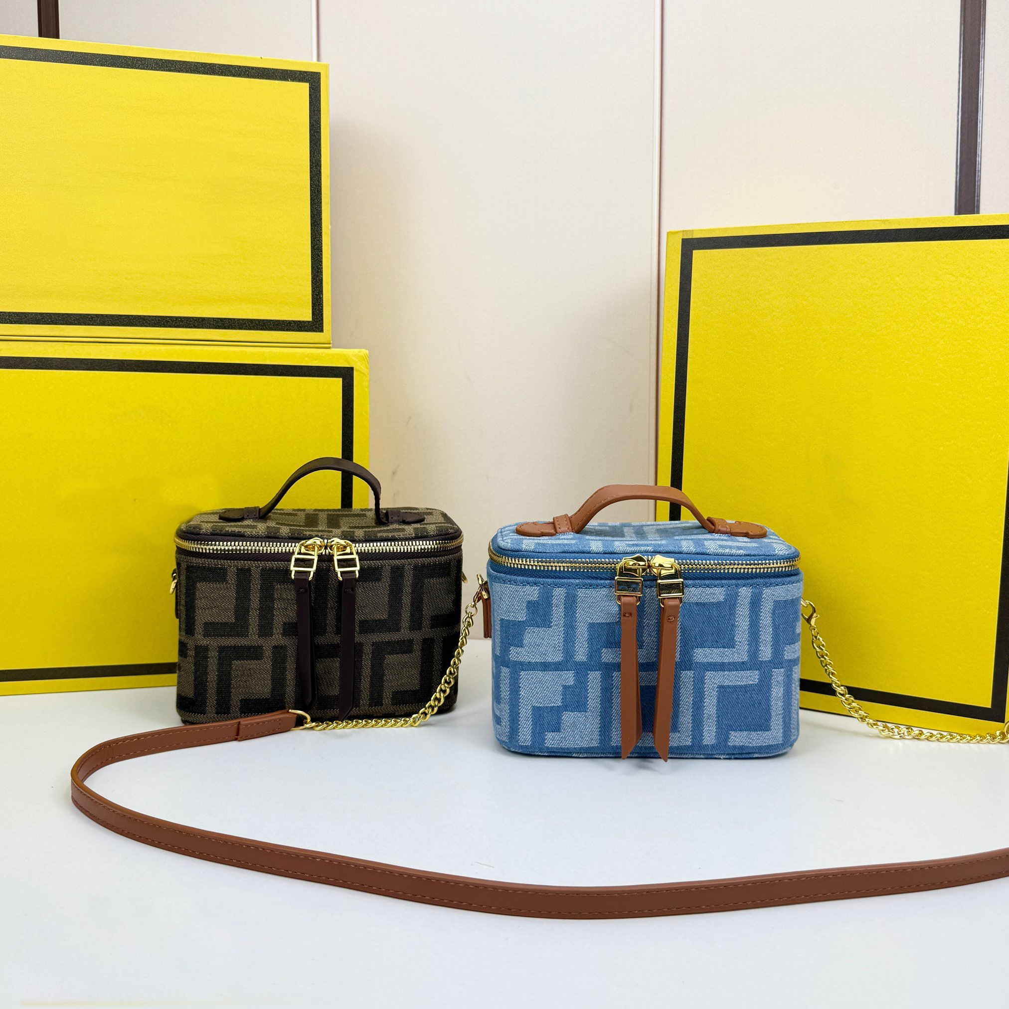 Trendy Personalized Small Handbag Internet Celebrity Style New Camera Mobile Accessory