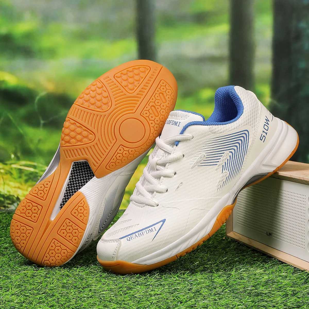 Badminton Shoes for All Seasons Breathable NonSlip WearResistant Professional Training Sports Shoes for Men and Women Handball Tennis Volleyball Shoes