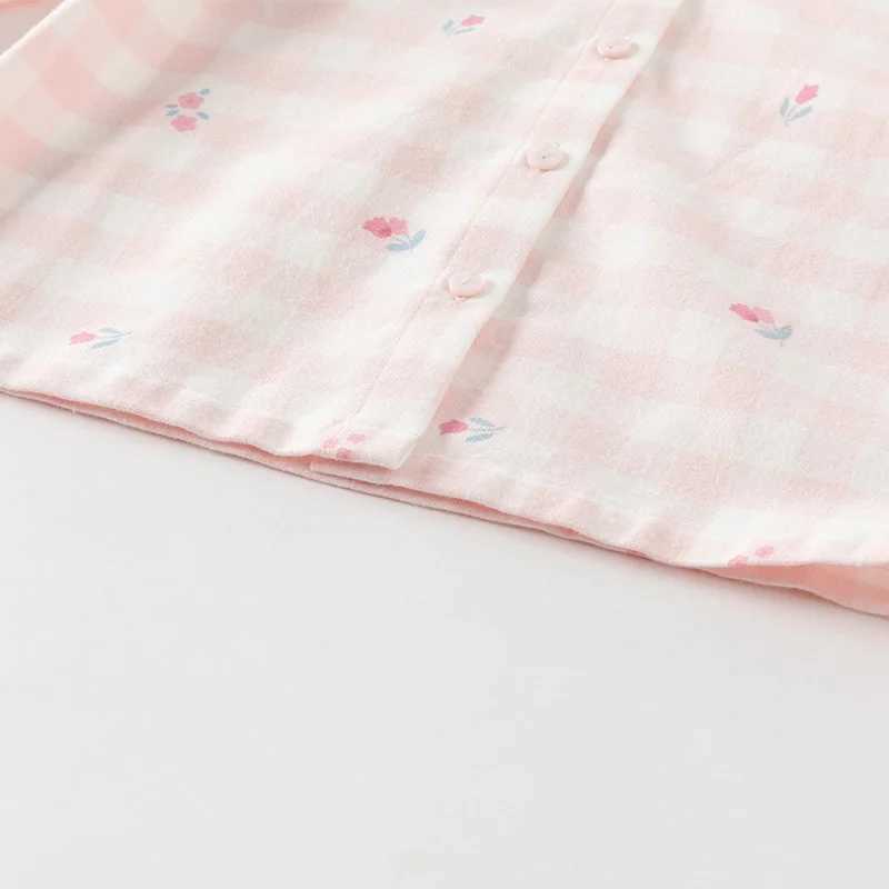 Dave Bella Childrens Shirt 2025 New Fashion Casual Sweet Cute Girls Cotton Plaid Blouse Comfortable Kids Top Party DB1250652 C251007