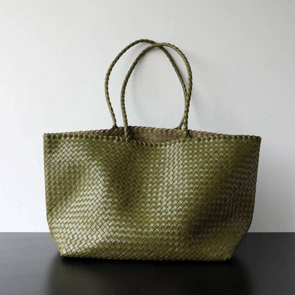 Best Seller Light High Sense Retro Large Capacity Commuting Vegetable Tanned Cowhide Pure Handmade Big Bag Genuine Leather Tote