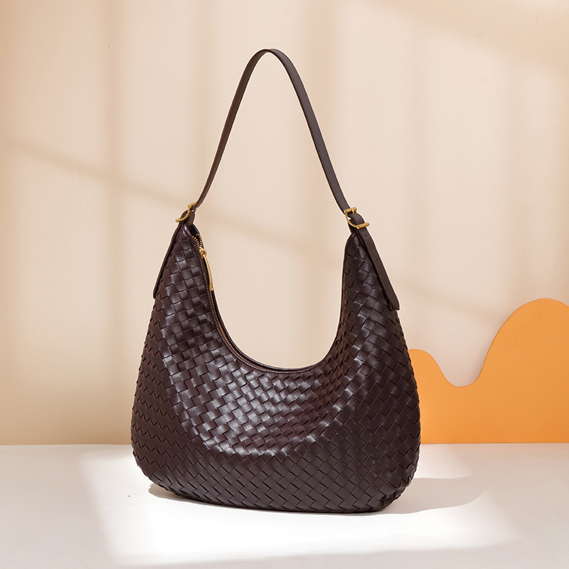 Women's New Minimalist Woven Underarm Crescent Commuter Shoulder Tote Bag