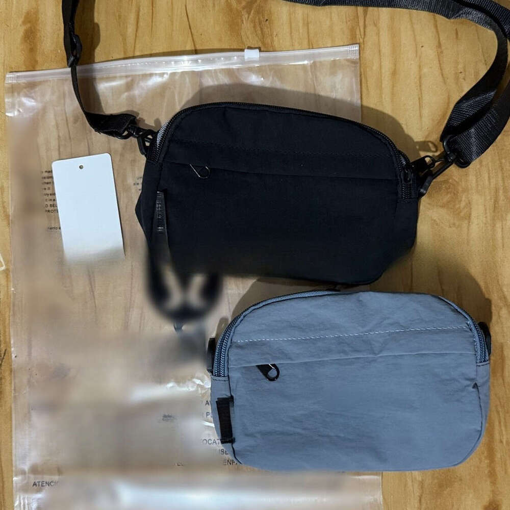 New Casual Small Chest Shoulder Bag B5