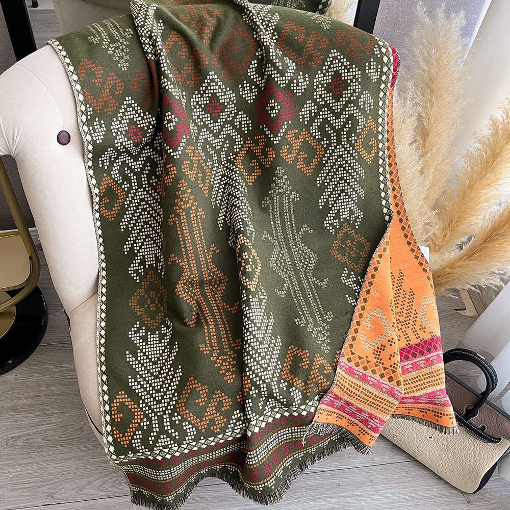 Scarf for Women Winter Imitation Cashmere Warm Embroidered Shawl Middle-aged Ethnic Style Cape Neck Warmer Unique Outerwear 43e